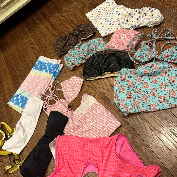 Bathing suit bundle never worn - Picture 5 of 5